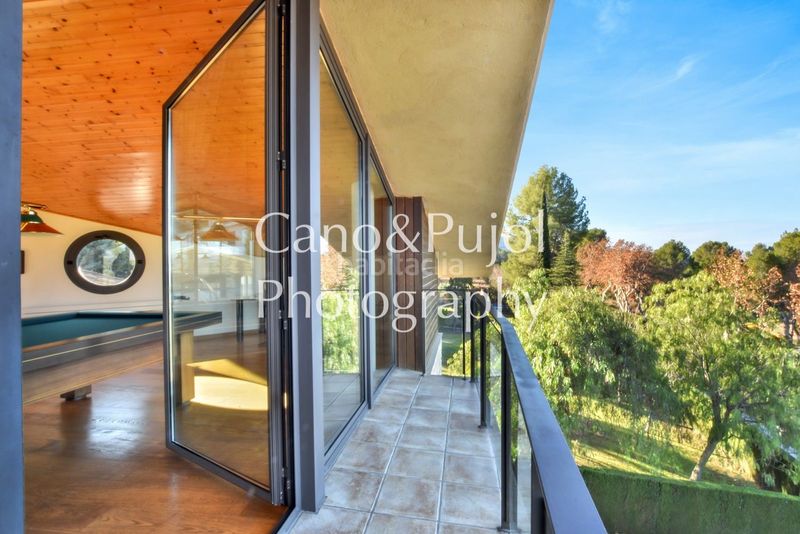 Foto a7fefb3b-2229-4fc4-b58d-aeb292816c1d. Casa amb calefacció aparcament piscina a Gelida