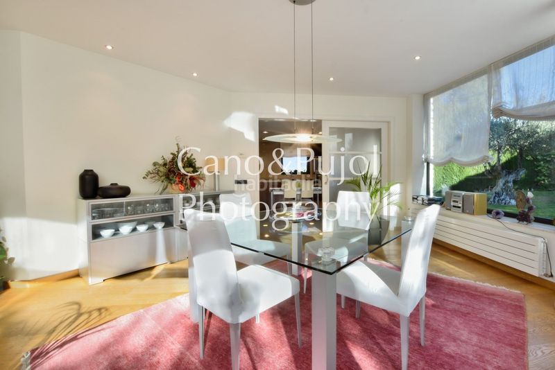 Foto ac5838a0-8556-432f-8e8a-d0db06488675. Casa amb calefacció aparcament piscina a Gelida