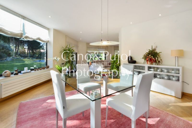 Foto c11773ac-ac66-4388-982c-0ab5136bd3c0. Casa amb calefacció aparcament piscina a Gelida