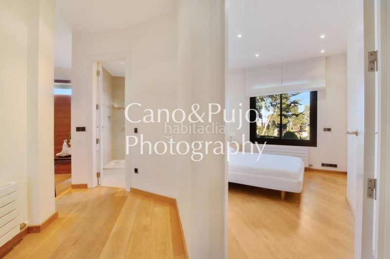 Foto c69f4955-37f6-43d2-838f-df2cc6bc4675. Casa amb calefacció aparcament piscina a Gelida