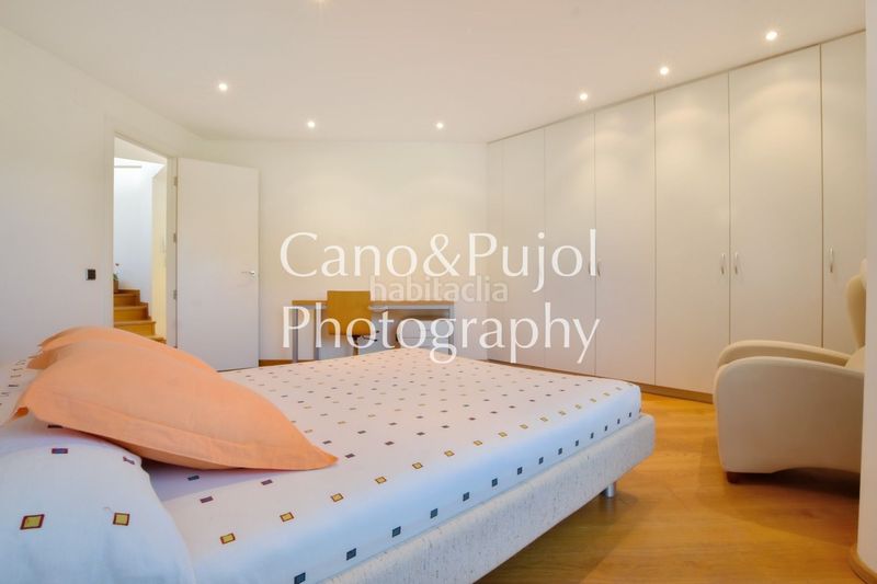 Foto e925901a-b298-43a6-bbe7-9c3da03cb1f9. Casa amb calefacció aparcament piscina a Gelida