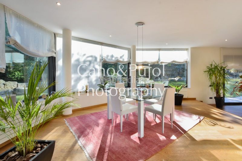 Foto eda0db24-8fb7-4cf2-9d54-4139b58bbb70. Casa amb calefacció aparcament piscina a Gelida