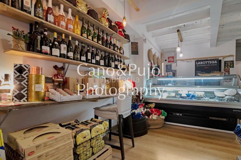 Foto 11f2eaad-6d89-4a3f-b27c-8e10fad469d1. Alquiler local comercial  en calle major en Sant Cugat del Vallès