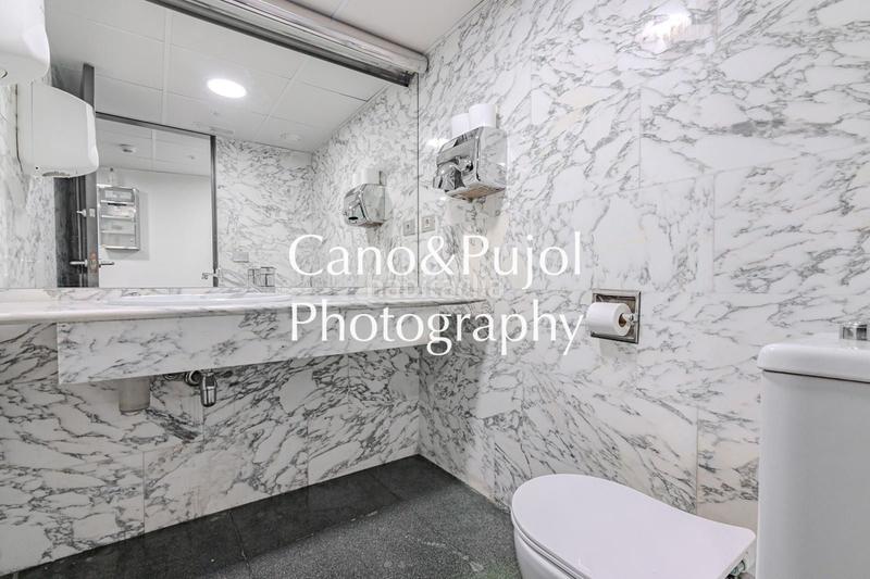 Foto 06da3197-0f0c-4595-a584-23d165f19833. Bureau avec chauffage dans Centre - Estació Sant Cugat del Vallès