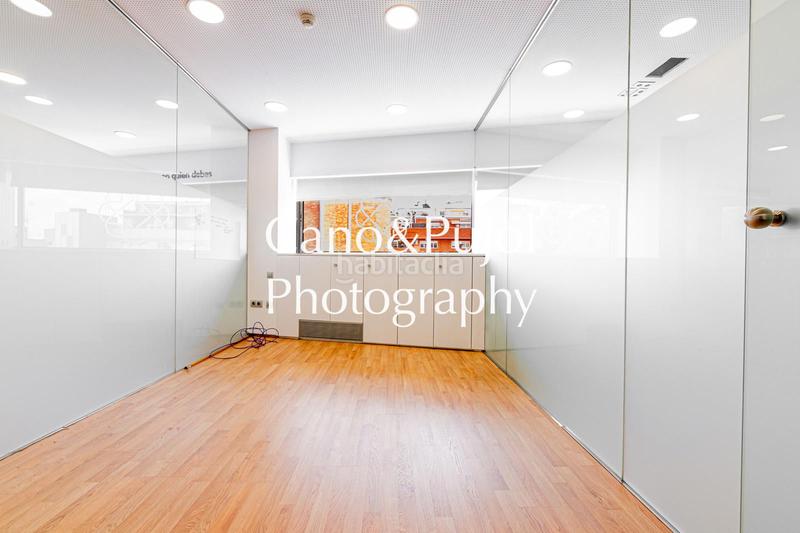 Foto 3d23c15c-197c-4281-8836-956da3bb1372. Bureau avec chauffage dans Centre - Estació Sant Cugat del Vallès