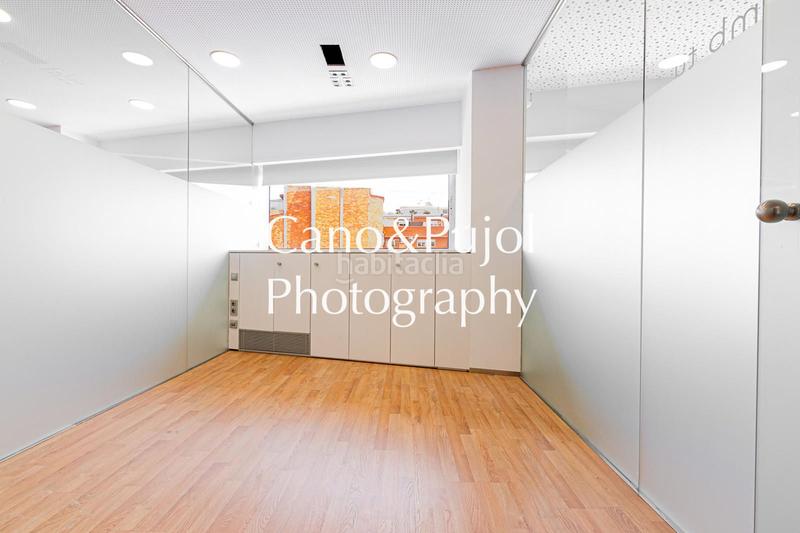 Foto f57c157a-3dc0-4218-931b-19ed94ac3e11. Bureau avec chauffage dans Centre - Estació Sant Cugat del Vallès