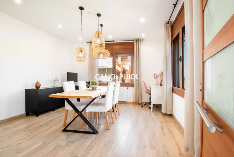 Foto 25c3a504-fe58-4d5e-aac0-6f6a21d44a68. Casa amb calefacció aparcament a Castellbisbal