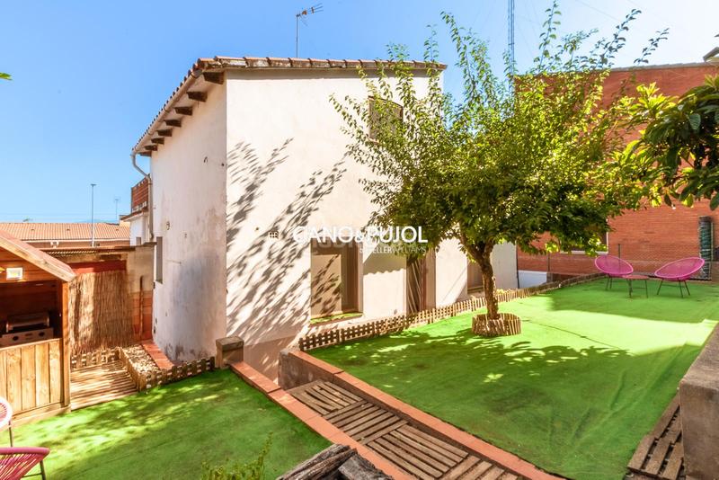 Foto 662104bc-23b4-4700-b409-c69a72e21a65. Casa amb calefacció aparcament a Castellbisbal