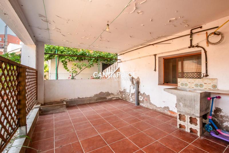 Foto 875d827a-da3d-4adb-b81d-2365a977bcbb. Casa amb calefacció aparcament a Castellbisbal