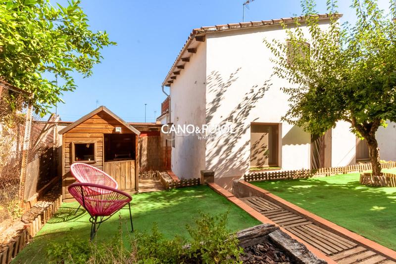 Foto dc6f06df-4496-4689-b738-5d1a2cb47959. Casa amb calefacció aparcament a Castellbisbal