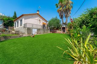Haus in Piera. Casa en piera