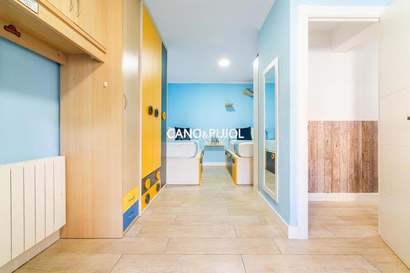 Foto 37fc048d-0c9d-40bc-9c4f-34a9a2561993. Piso planta baja en rubi en Mercat Rubí