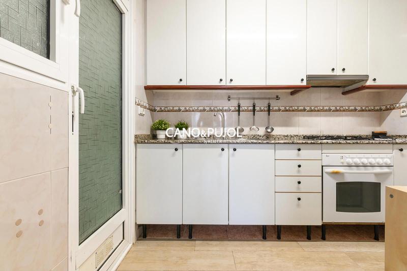 Foto 3b2ae2a9-8e22-4996-bfe9-e6d3b8630684. Piso planta baja en rubi en Mercat Rubí