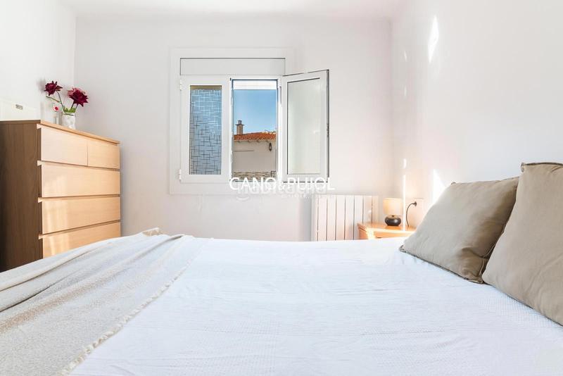 Foto 737ff060-36c2-459a-9b91-493d22a79ca8. Piso planta baja en rubi en Mercat Rubí