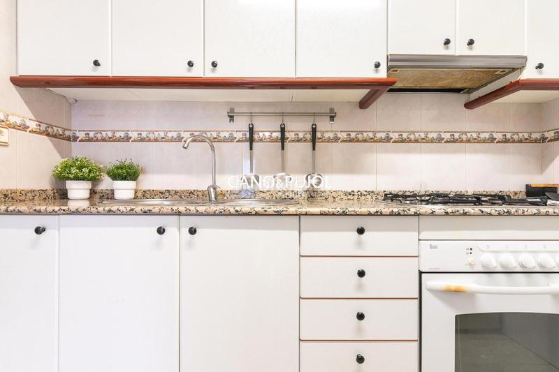 Foto 7e763fc9-cee5-4446-ae3f-5ddee855137c. Piso planta baja en rubi en Mercat Rubí