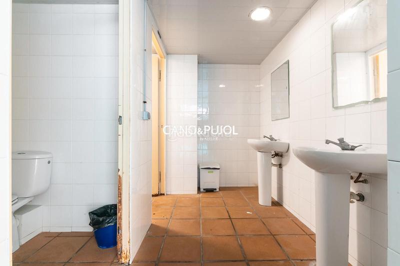 Foto 50e3bb4c-8f2e-4b29-94df-a1f3ce90ccef. Casa amb calefacció aparcament piscina a Mira-sol Sant Cugat del Vallès