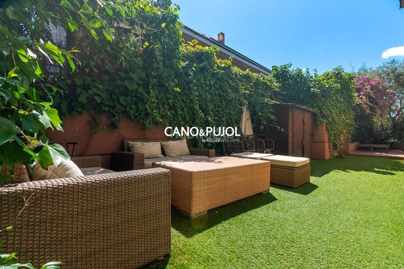 Foto 62b3fdb7-941c-4617-96fd-e6f288983463. Casa amb calefacció aparcament piscina a Mira-sol Sant Cugat del Vallès