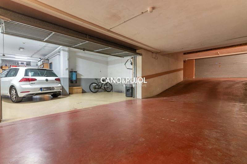 Foto 9bc45498-ed6a-49c4-bbbd-9d7821d60d3c. Casa amb calefacció aparcament piscina a Mira-sol Sant Cugat del Vallès