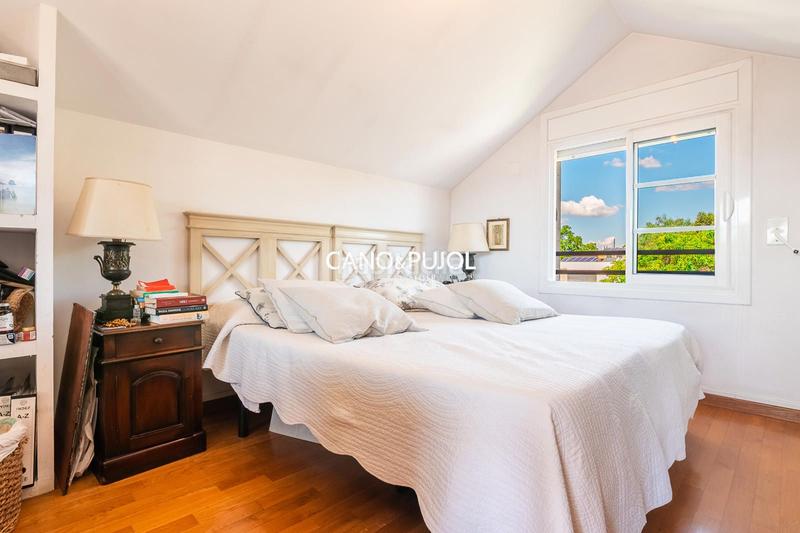 Foto a54e4544-ddb8-4e4e-8f36-e33d1405f0cd. Casa amb calefacció aparcament piscina a Mira-sol Sant Cugat del Vallès