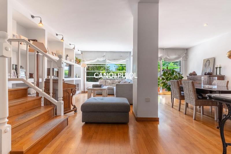 Foto c0858c92-8d76-4119-82a9-597c82256fed. Casa amb calefacció aparcament piscina a Mira-sol Sant Cugat del Vallès