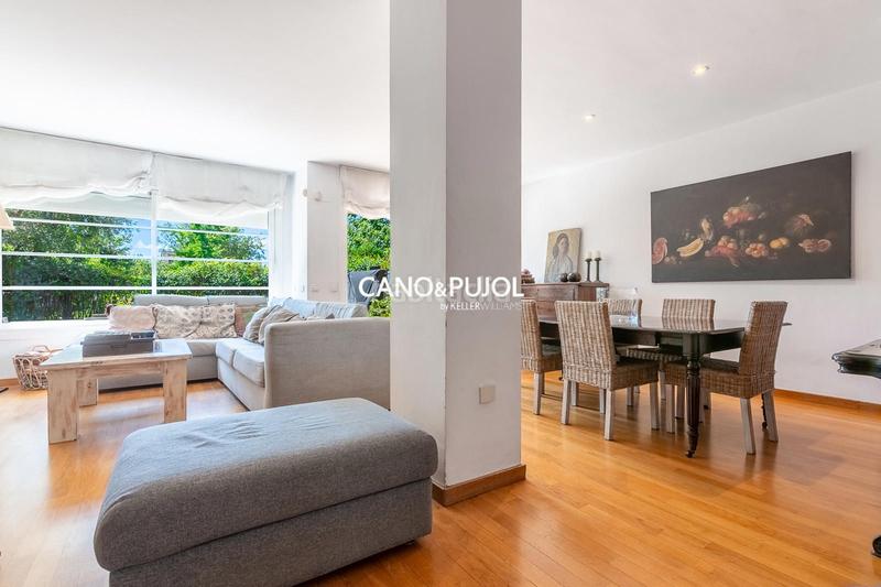 Foto c280da3a-4c39-418f-b9ea-ae6d0cd87967. Casa amb calefacció aparcament piscina a Mira-sol Sant Cugat del Vallès