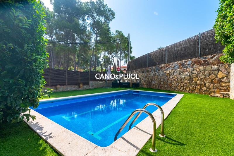 Foto 292ae8f0-dd64-4d74-877d-3daed2923d9c. Casa  unifamiliar en palleja en Pallejà