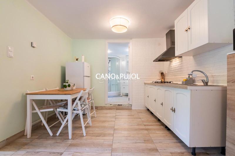 Foto 38a3d5b4-96e6-41ba-aa65-422ff2f39a18. Casa  unifamiliar en palleja en Pallejà