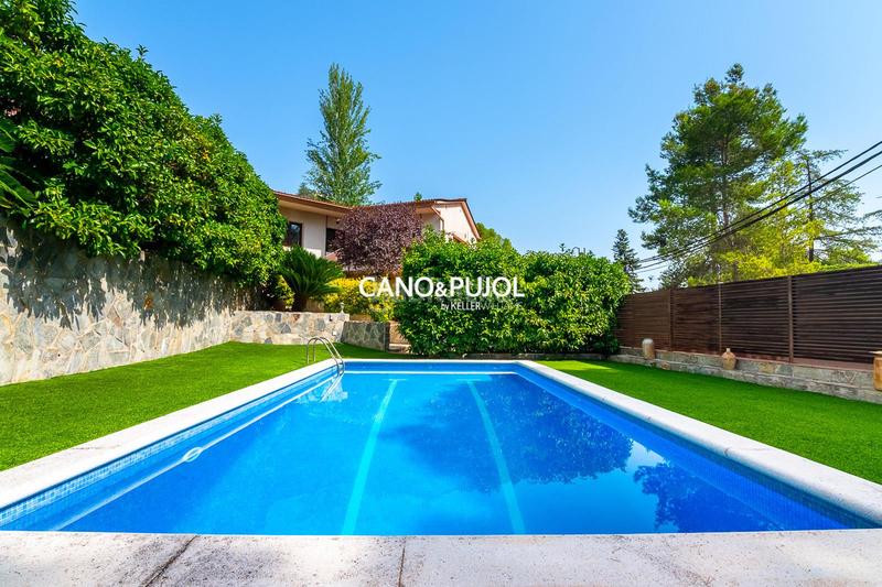 Foto c809ce21-57cc-4136-a865-f03a2f03b0d8. Casa  unifamiliar en palleja en Pallejà