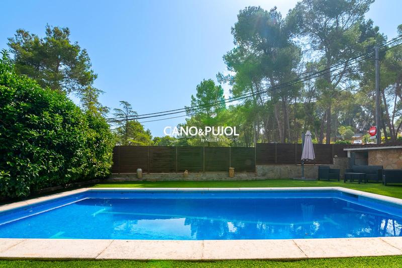 Foto ee90839b-294f-4d66-b15f-9bdfeaba3a30. Casa  unifamiliar en palleja en Pallejà