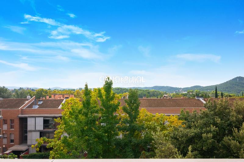 Foto 0ee42939-cefd-4782-a4de-5e62b18bb7f4. Pis amb calefacció aparcament piscina a Mira-sol Sant Cugat del Vallès