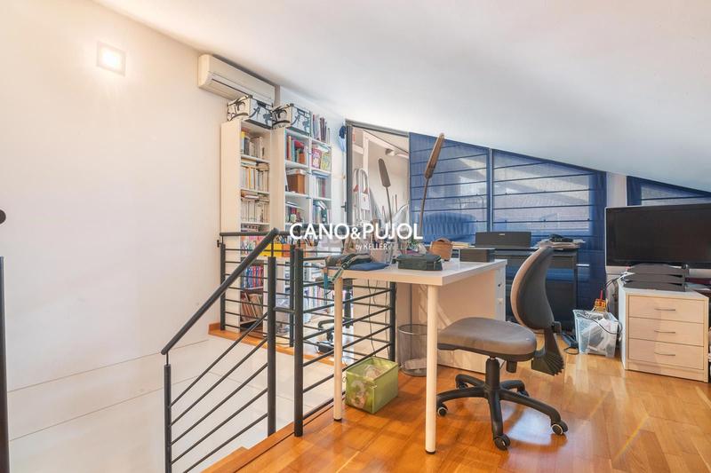 Foto 12648c6a-6582-4ef9-aa62-4f0e4e9f58e4. Attique avec chauffage parking piscine dans Mira-sol Sant Cugat del Vallès