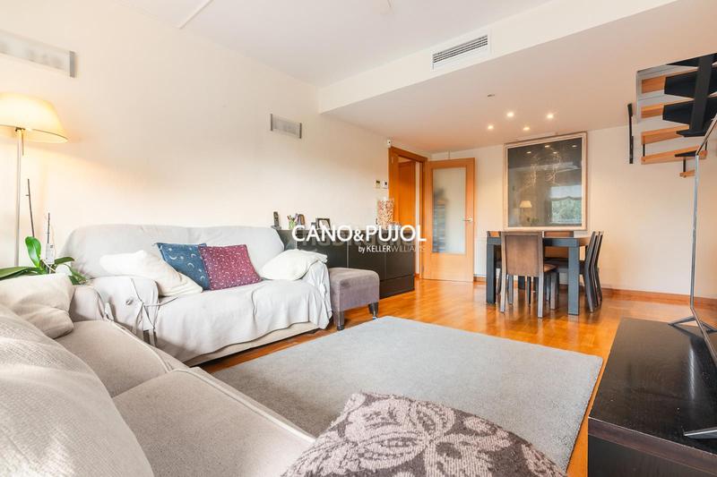 Foto 1dff9050-0920-412c-b664-4e60a0962411. Attique avec chauffage parking piscine dans Mira-sol Sant Cugat del Vallès