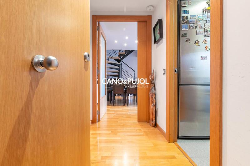 Foto df10f8ad-bde8-4b82-beba-9ce471710cf5. Attique avec chauffage parking piscine dans Mira-sol Sant Cugat del Vallès