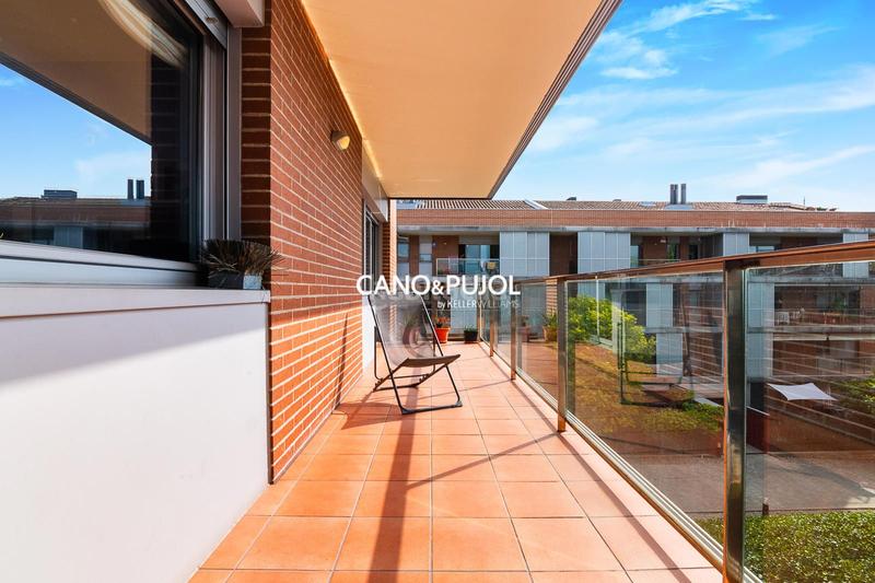 Foto e38ec0d4-60d7-4b55-9e9c-9eb5c30aa237. Attique avec chauffage parking piscine dans Mira-sol Sant Cugat del Vallès