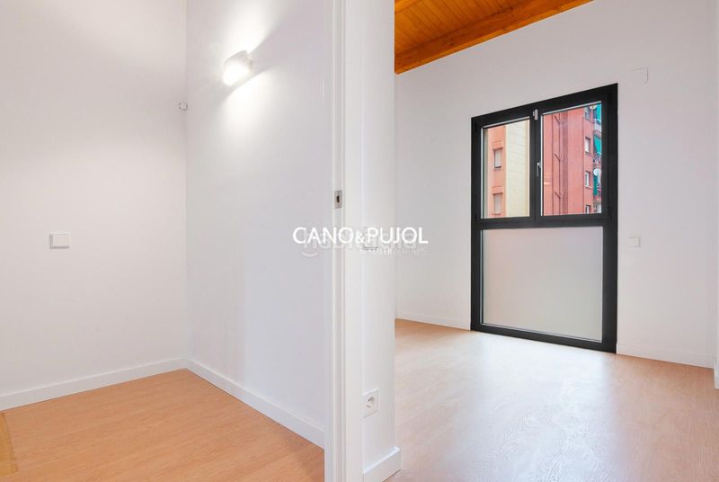 Foto a9c7136d-3d92-4034-aeb4-6fdd97954005. Casa amb calefacció a Centre Rubí