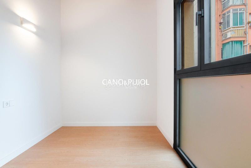Foto dbdc7ddc-8860-4875-8ff9-85e344905c7a. Casa amb calefacció a Centre Rubí