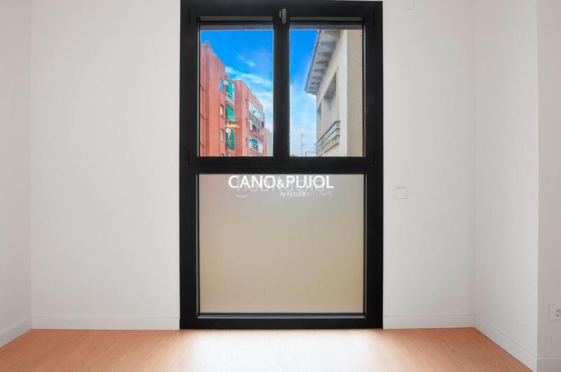 Foto 10f99922-4997-48df-ae8e-62df169c8a32. Haus mit heizung in Centre Rubí