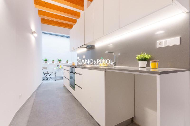 Foto 1374f75b-726e-43c5-adc9-f86ae8e4ee56. Haus mit heizung in Centre Rubí