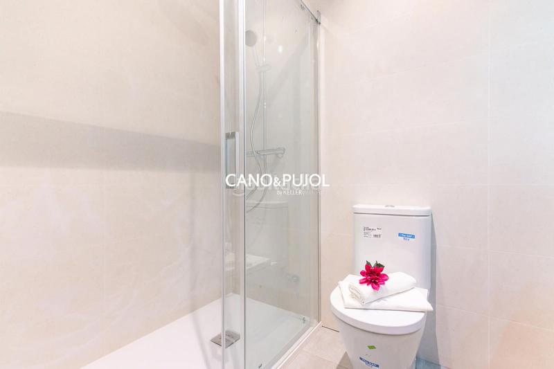 Foto 29963cbd-5a41-46df-ba88-047492ca412b. Haus mit heizung in Centre Rubí