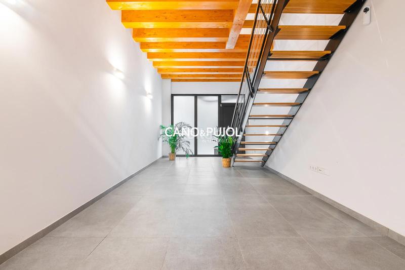 Foto 4fa8586b-9637-456a-b036-d7df1251bdb3. Haus mit heizung in Centre Rubí