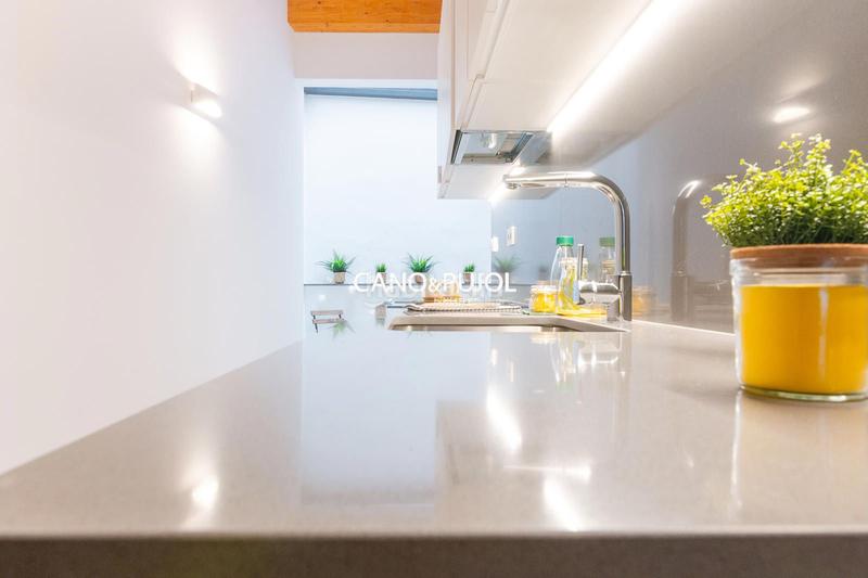 Foto 81b6945a-79b7-40dd-84b7-dd8c78fa0a52. Haus mit heizung in Centre Rubí