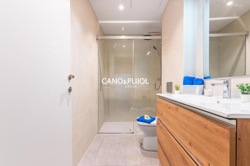 Foto 98b78cdc-c4f0-4350-8410-a7f8e25ea5c0. Haus mit heizung in Centre Rubí