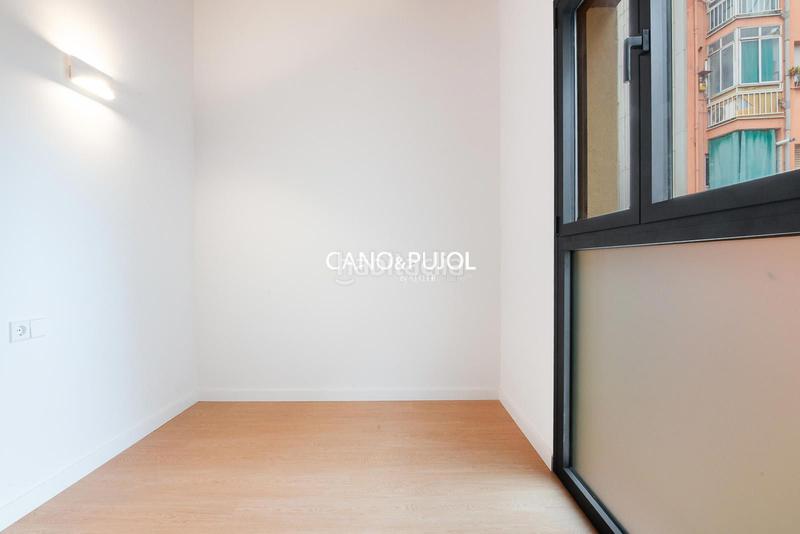 Foto dbdc7ddc-8860-4875-8ff9-85e344905c7a. Haus mit heizung in Centre Rubí