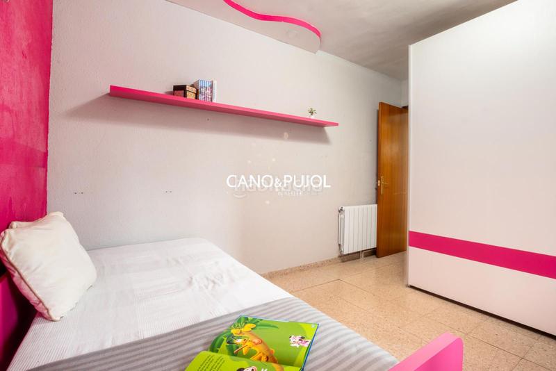 Foto 8535e7ae-c399-43af-9688-097178d280e5. Piso  3 habitaciones en rubi en La Serreta Rubí