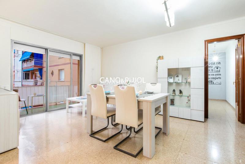 Foto 9f615433-6f1c-4daf-bd7e-43ff6cdfcdc9. Piso  3 habitaciones en rubi en La Serreta Rubí