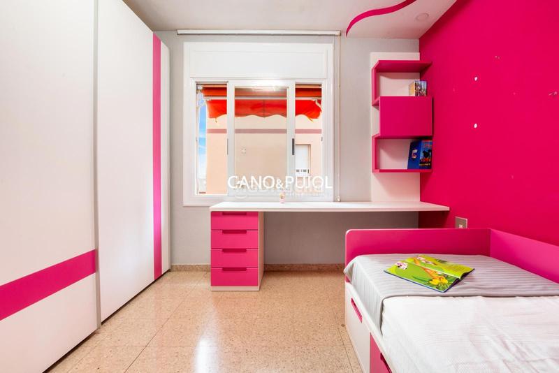 Foto a92a6d24-22c8-442d-bfab-7d41e7a93e17. Piso  3 habitaciones en rubi en La Serreta Rubí