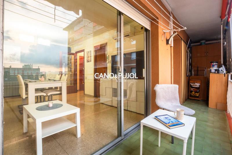 Foto f3e5b093-7f87-4f0f-a068-d119eca1dacb. Piso  3 habitaciones en rubi en La Serreta Rubí