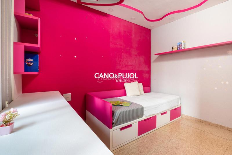 Foto feab841b-d511-42fc-a438-e96e1778e034. Piso  3 habitaciones en rubi en La Serreta Rubí