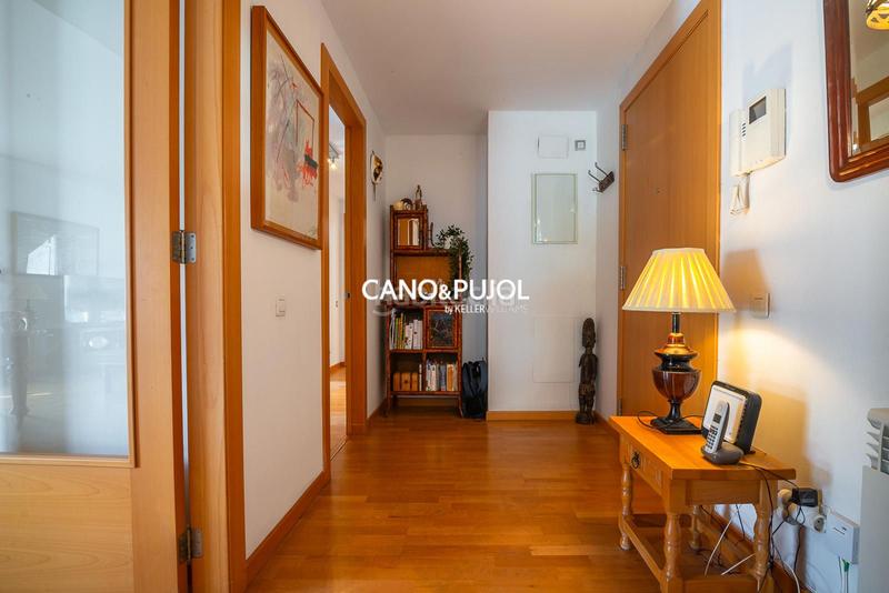 Foto cc941218-24b3-4bd5-b24b-ad97a48c045b. Rent flat with heating pool in Turó de Can Mates Sant Cugat del Vallès