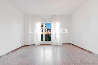 Pis  Ctalunya. Piso con cuatro habitaciones en palausolità i plegamans